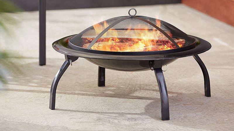 Hoguera AmazonBasics de 26'’ | $43 | Amazon